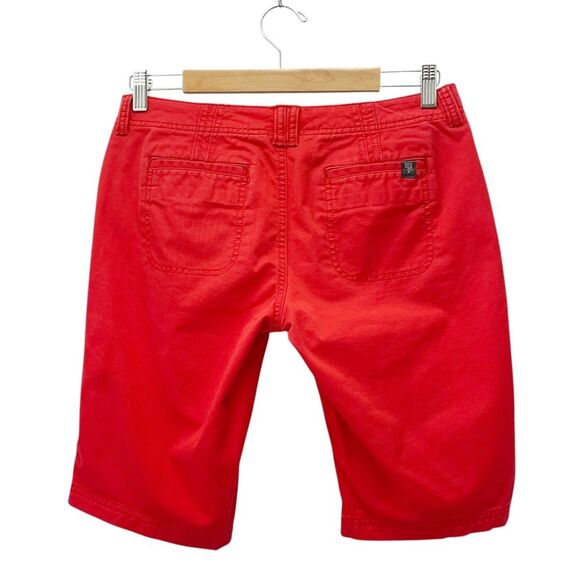 The North Face Women’s Red Bermuda Shorts Size 4 Regular Cotton Blend Casual - Picture 2 of 9